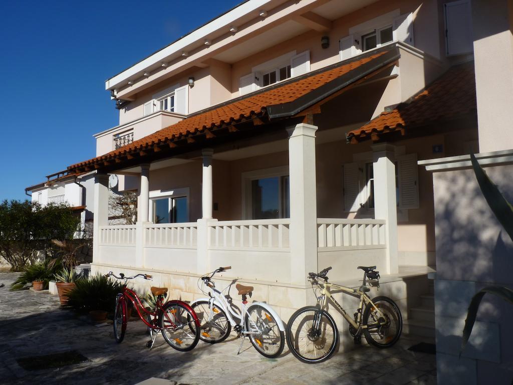 Apartments Villa Marnii Kožino Exterior foto